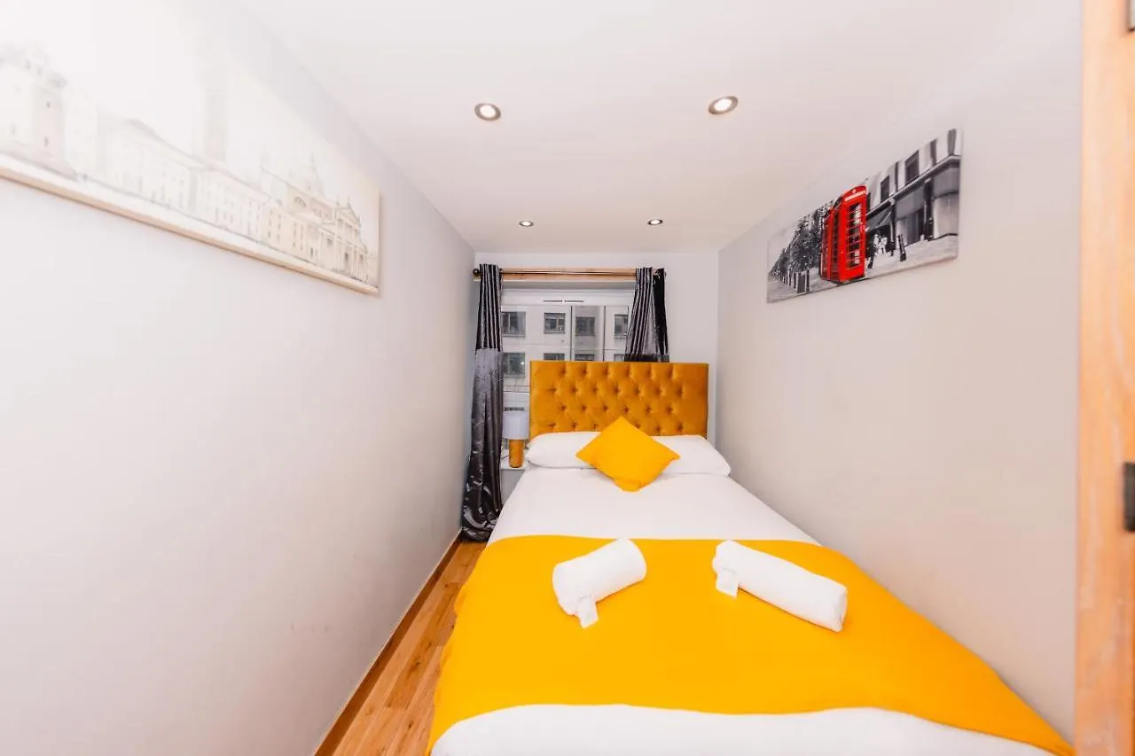 Superb Luxury Quality Central Apartment On Canal Edinburgh 0*,