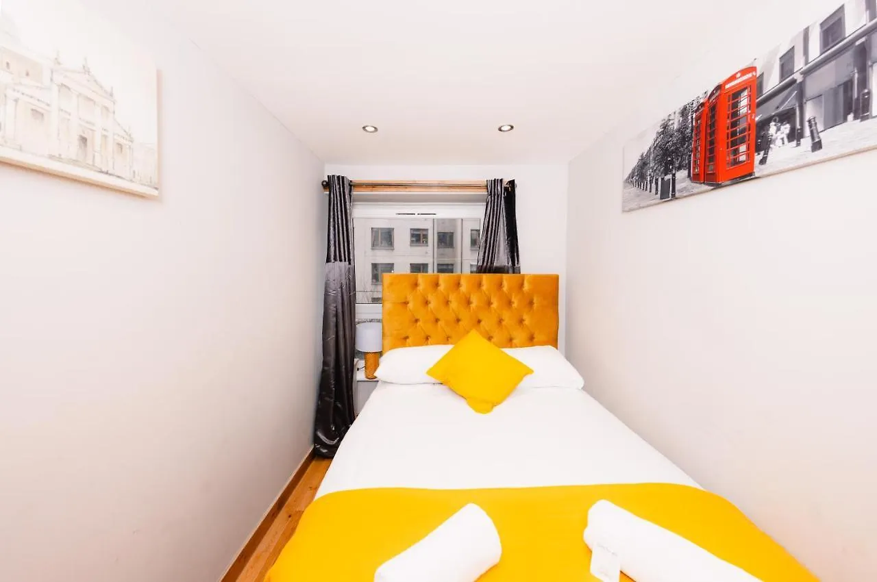 Superb Luxury Quality Central Apartment On Canal 爱丁堡 0*,