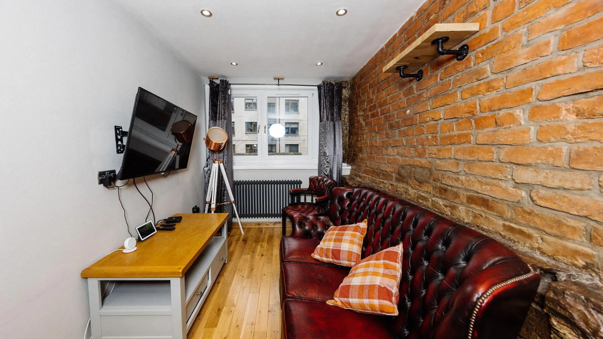 Superb Luxury Quality Central Apartment On Canal 爱丁堡 英国
